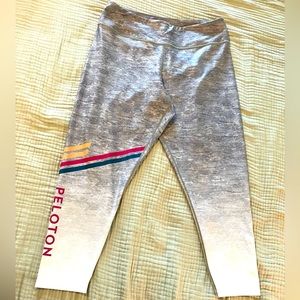 Gray & white Pelaton workout capri pants, size XL